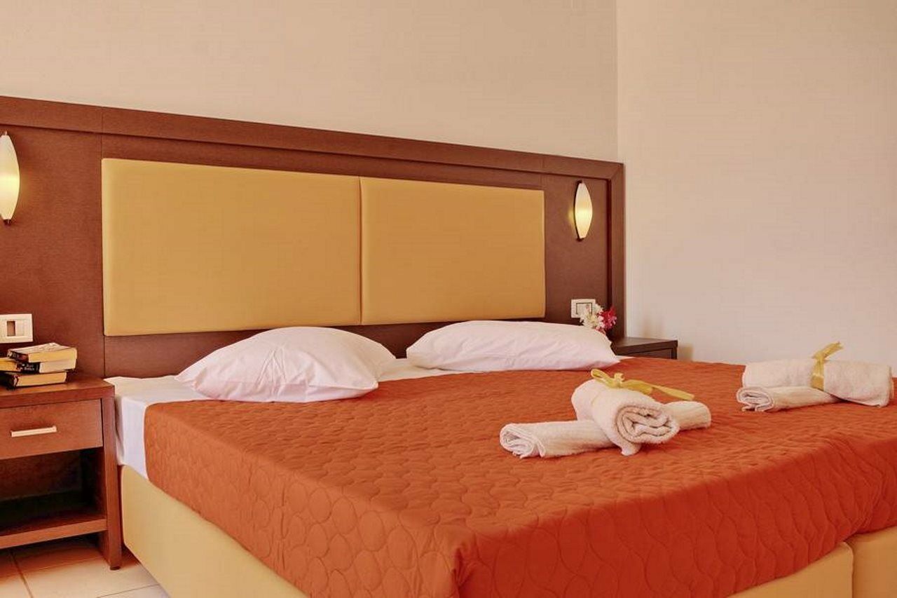 Ikaros Hotel (Adults Only) Laganas Buitenkant foto